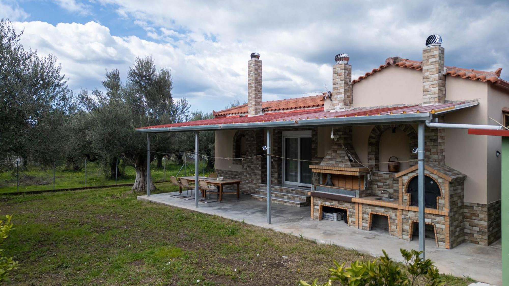 Olive Grove Getaway Oikhalía